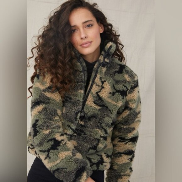 Bella Dahl Puffy Teddy Jacket - Camo - Picture 1 of 11